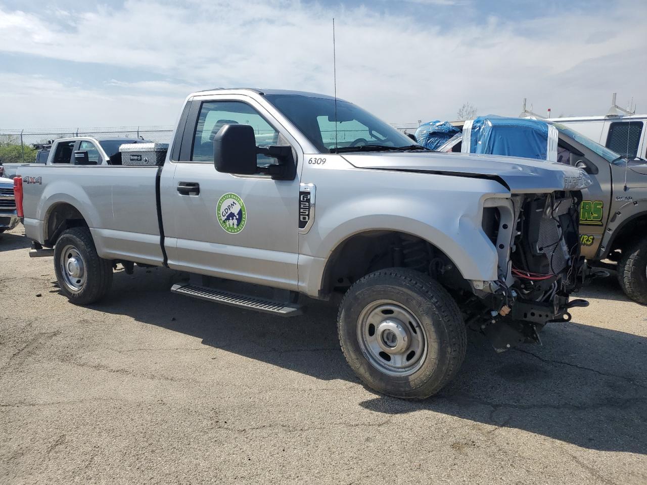 2021 Ford F250 Super Duty - Фото 4
