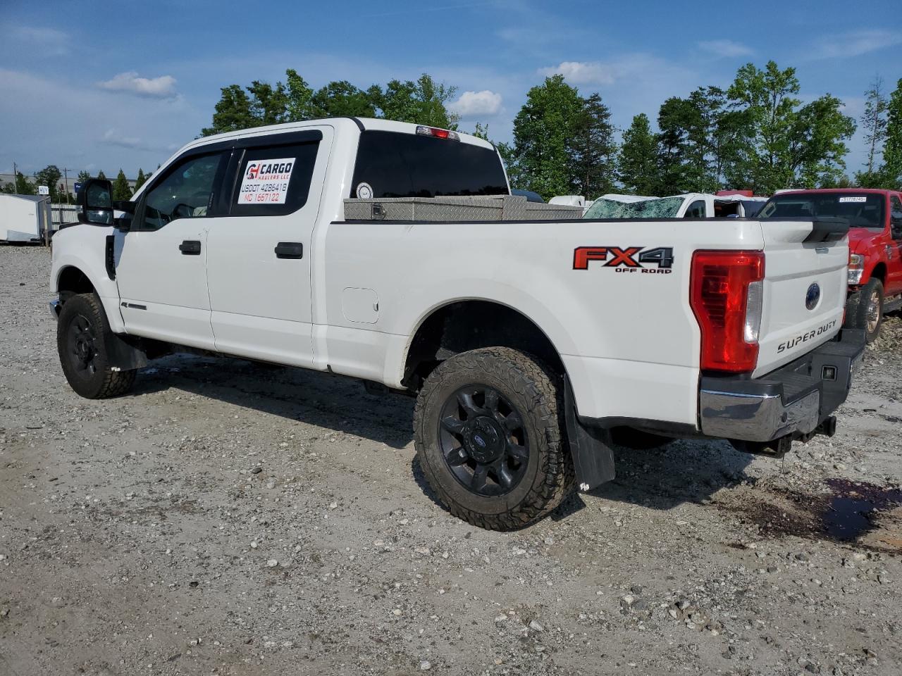 2017 Ford F250 Super Duty - Фото 2