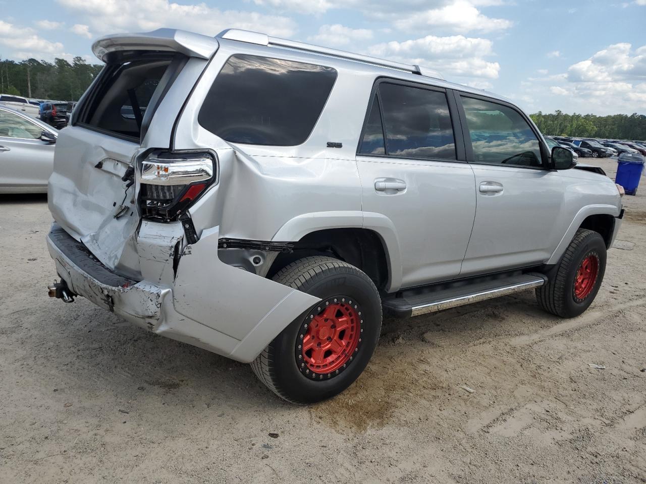 2014 Toyota 4Runner Sr5 - Image 3