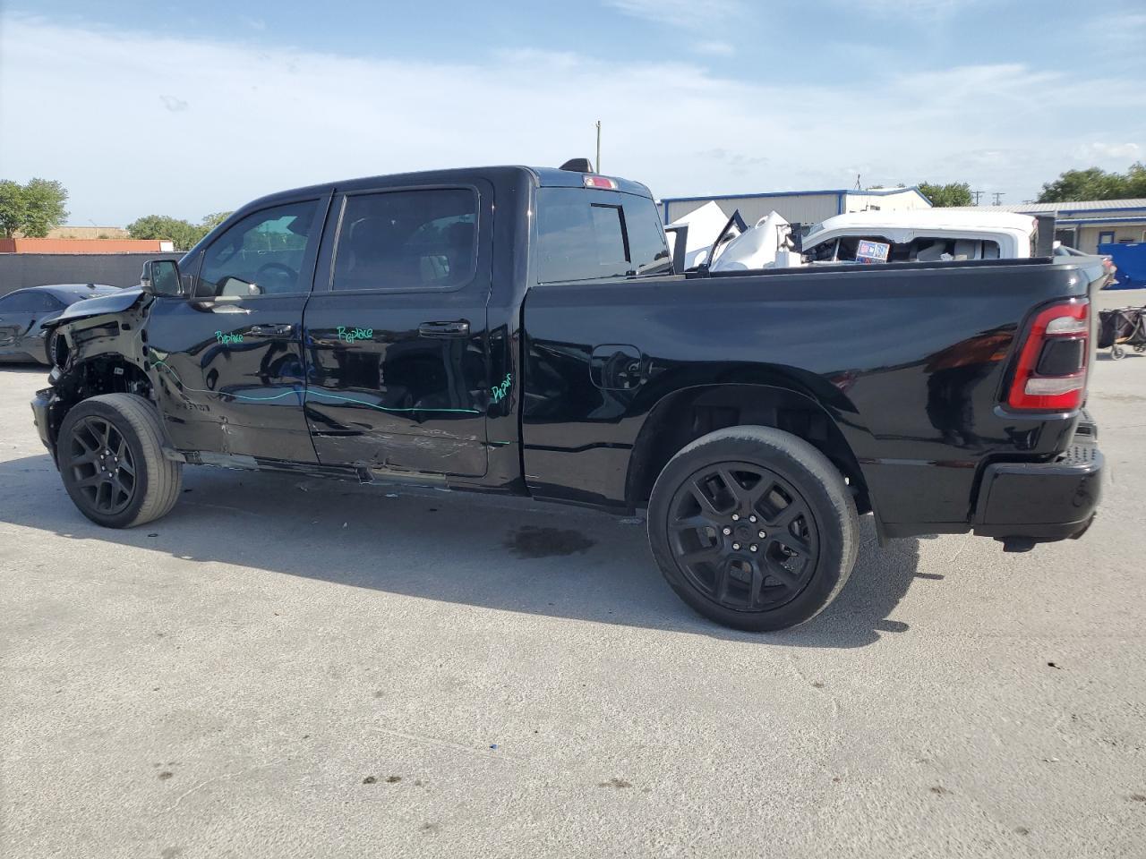 2023 Ram 1500 Laramie - Фото 2