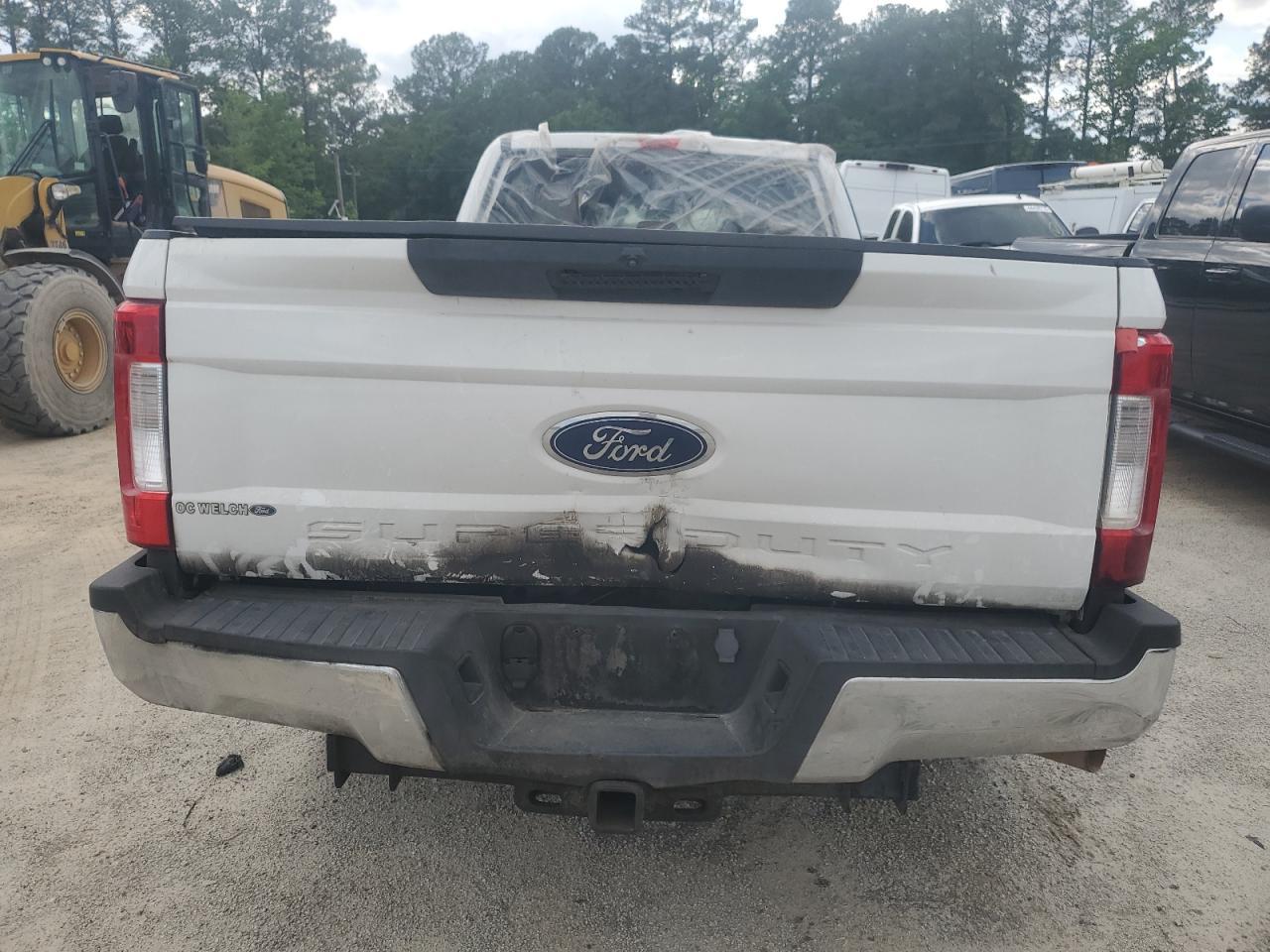 2018 Ford F250 Super Duty - Фото 6