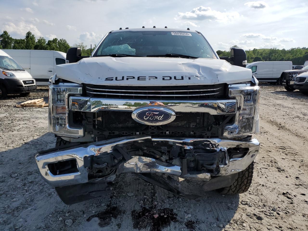 2017 Ford F250 Super Duty - Фото 5