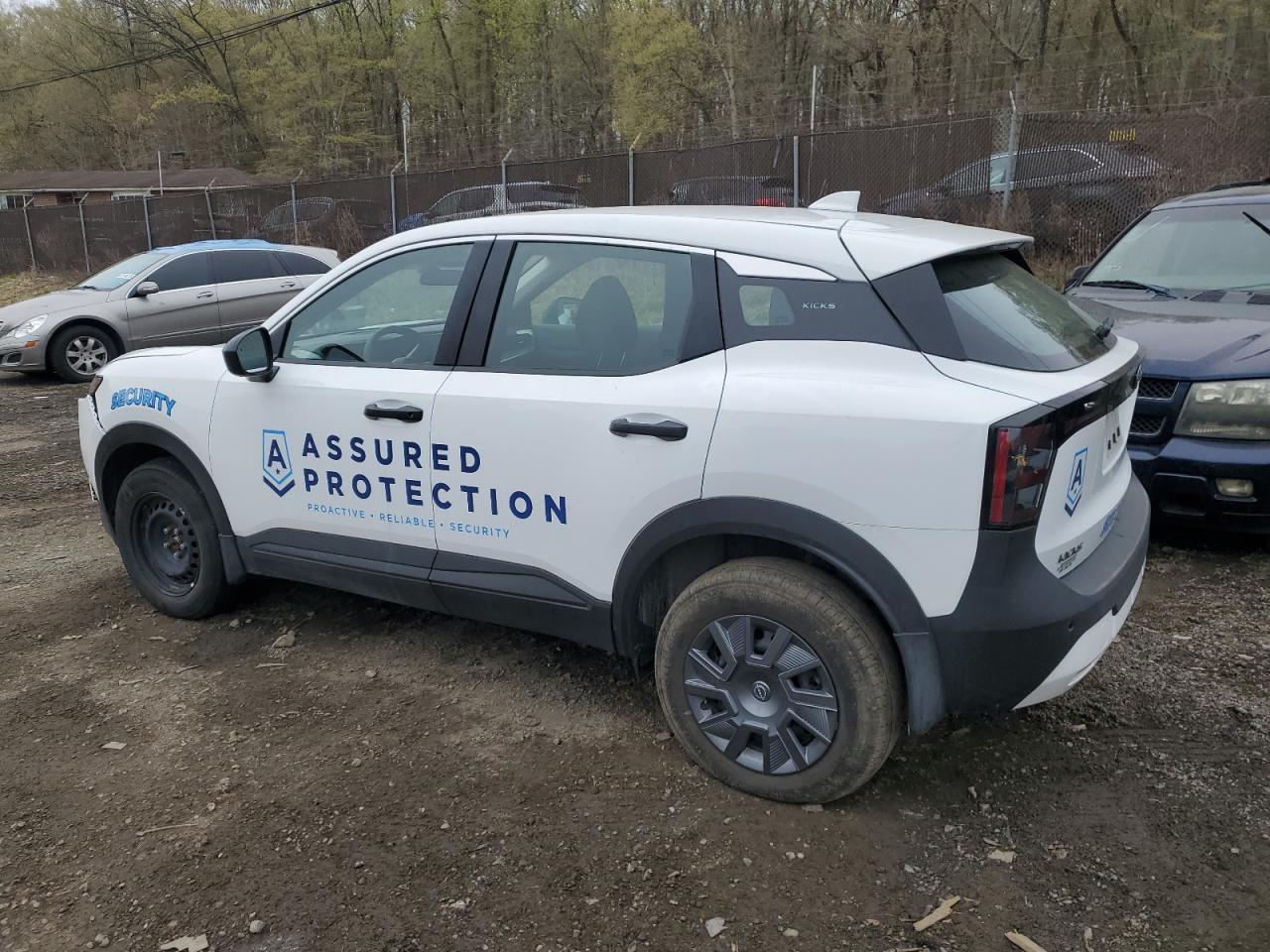 2025 Nissan Kicks S - Фото 2