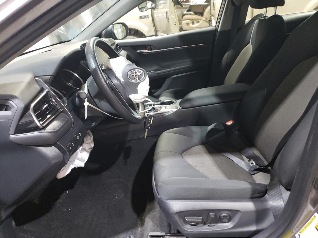 2024 Toyota Camry Le - Image 7