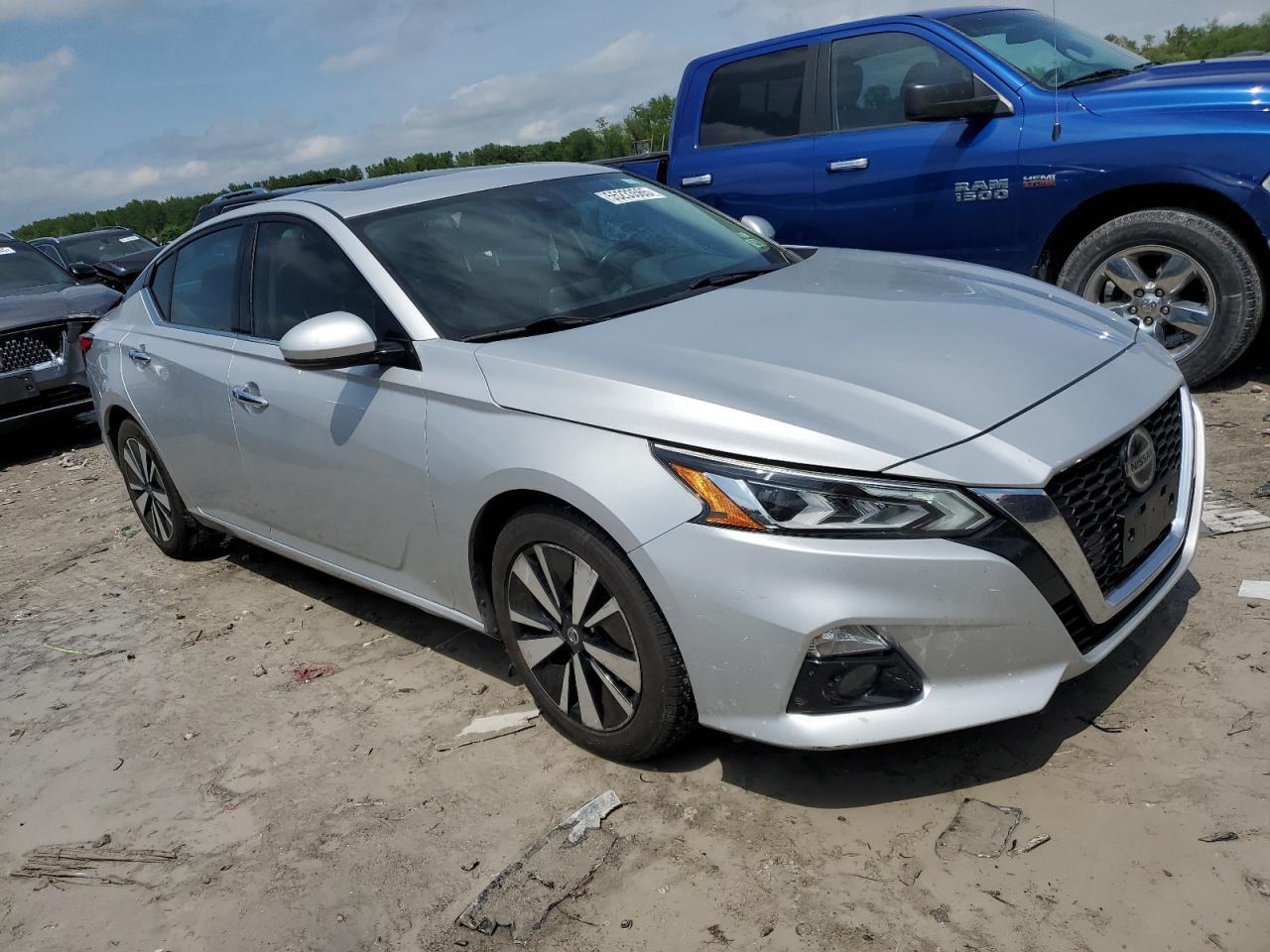 2020 Nissan Altima Sv - Фото 4