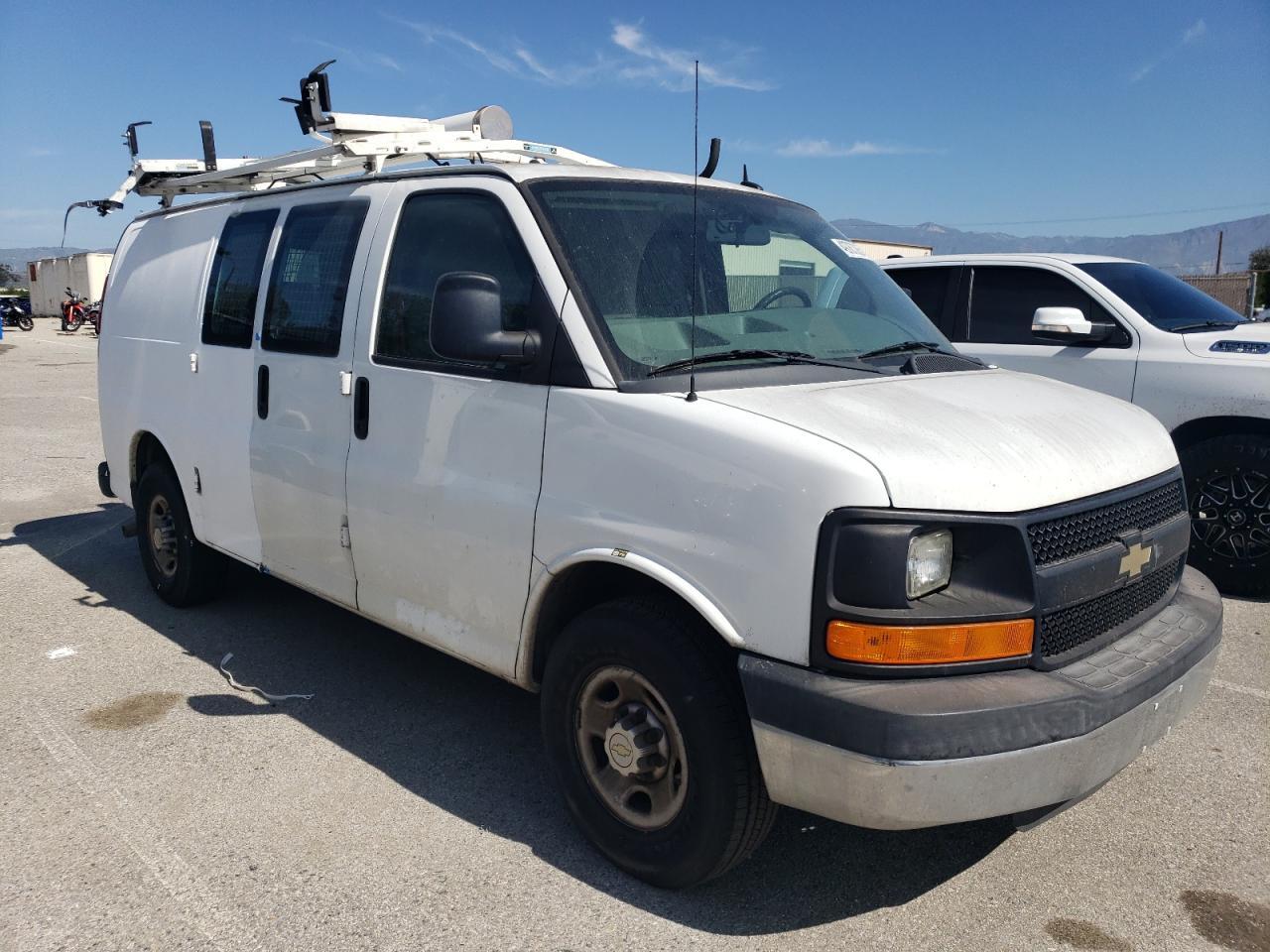 2014 Chevrolet Express G2500 - Фото 4