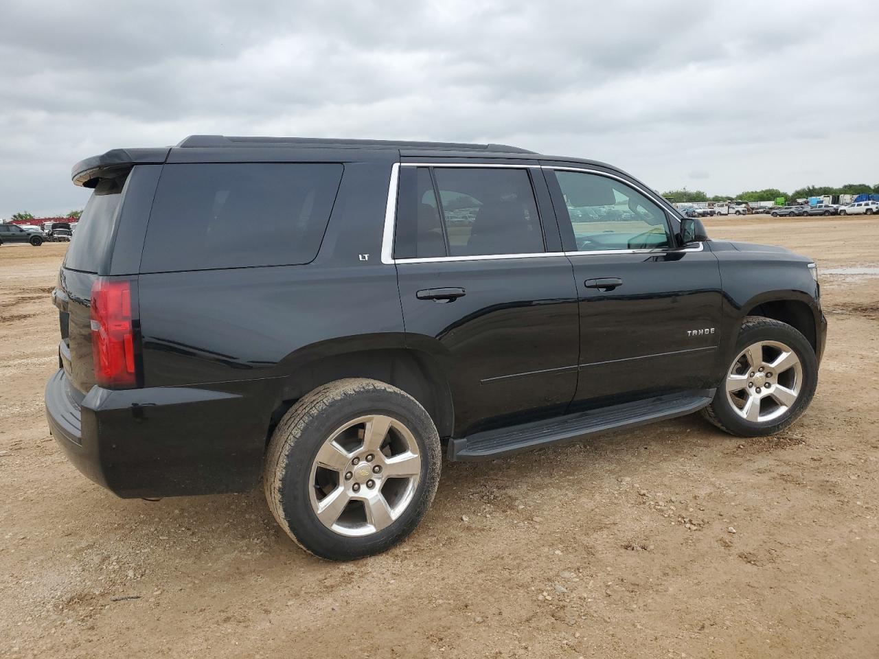 2015 Chevrolet Tahoe C1500 Lt - Image 3