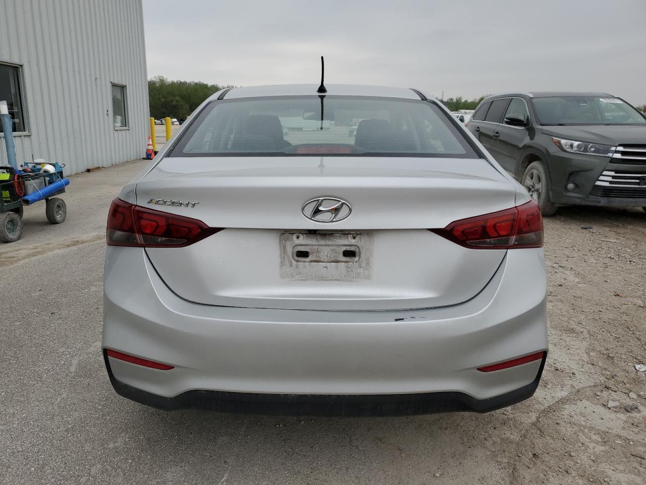 2019 Hyundai Accent Se - Image 6