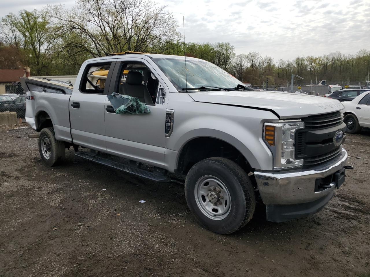 2019 Ford F350 Super Duty - Фото 4