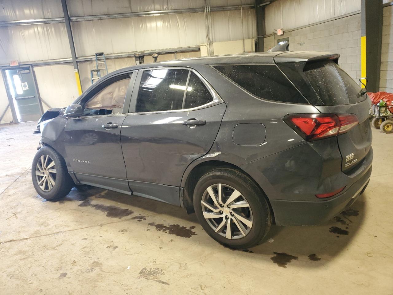 2022 Chevrolet Equinox Lt - Фото 2