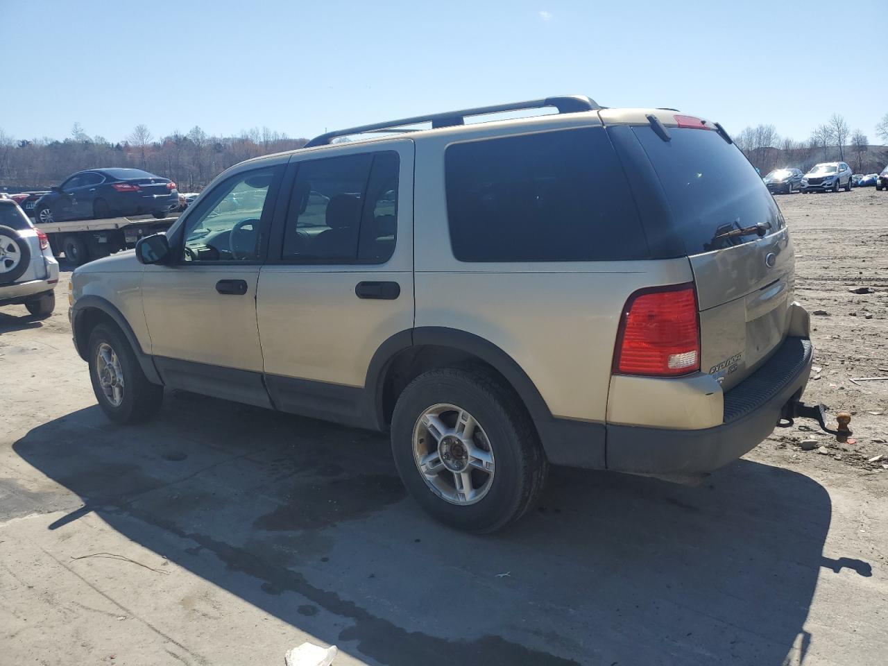 2003 Ford Explorer Xlt - Image 2