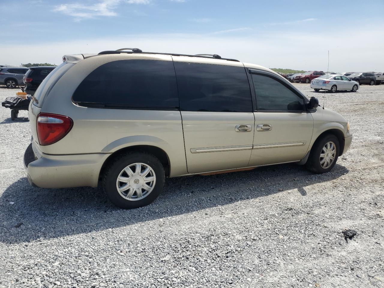 2006 Chrysler Town & Country Touring - Фото 3