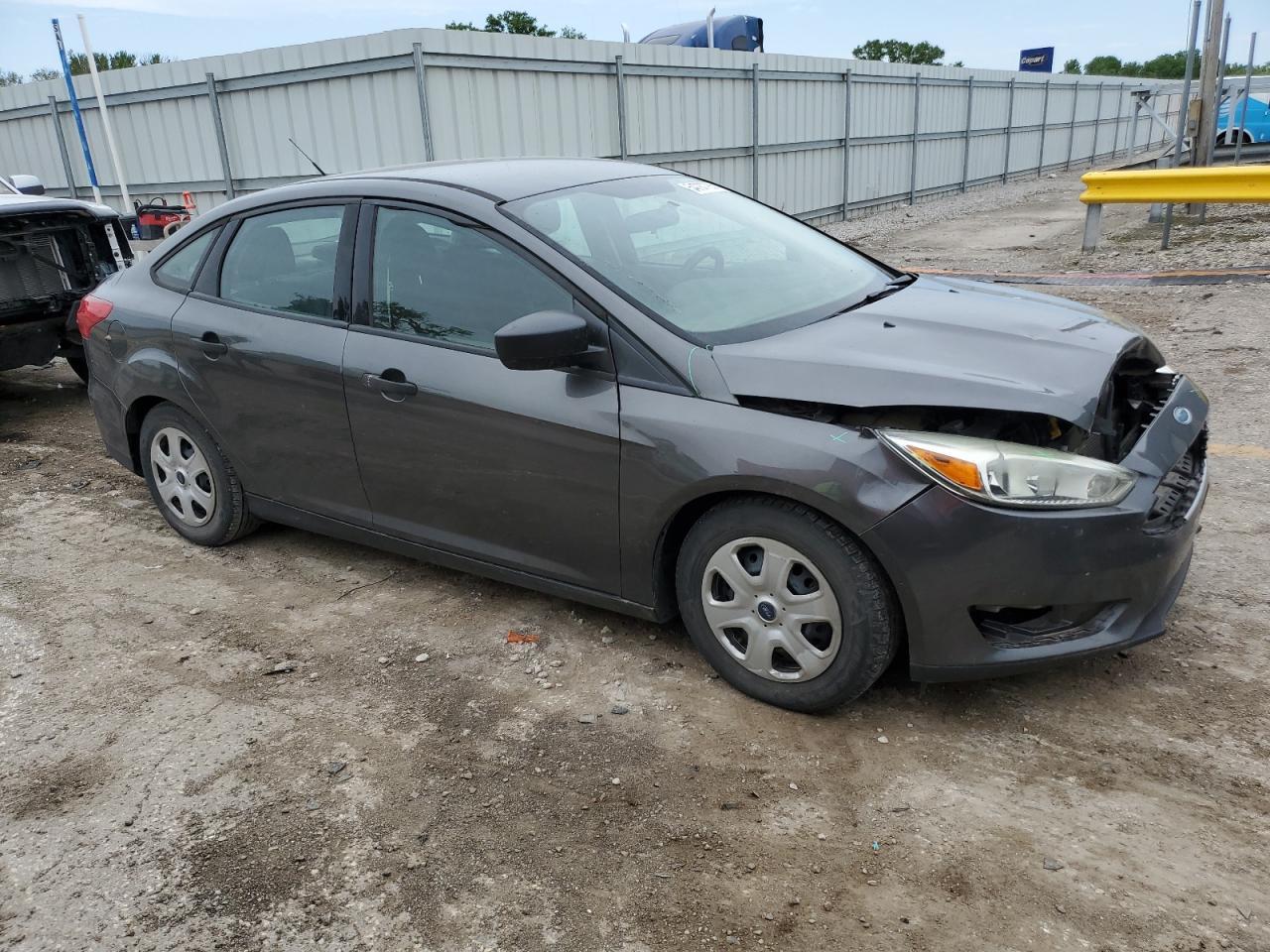 2015 Ford Focus S - Фото 4