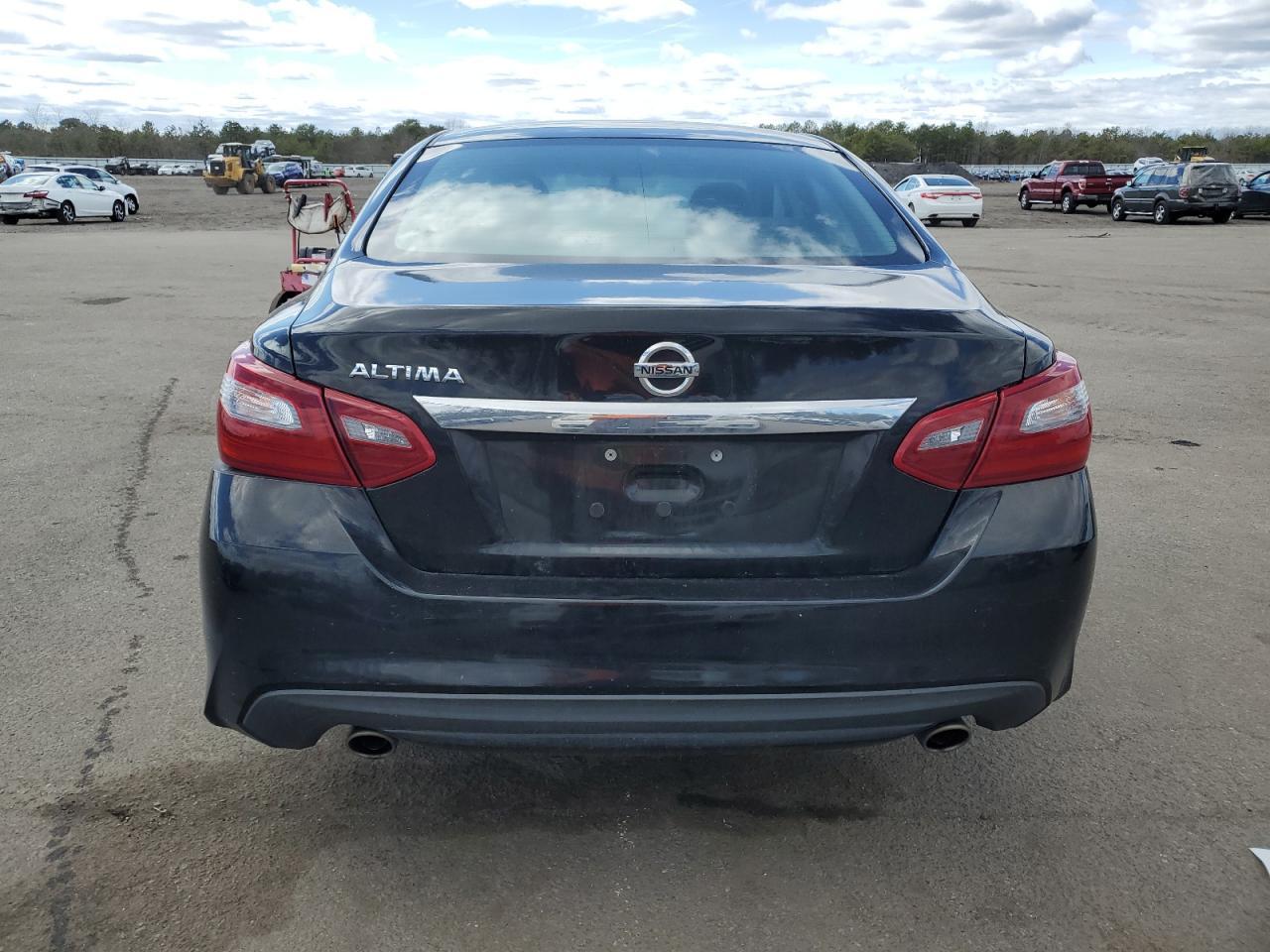 2018 Nissan Altima 2.5 - Фото 6