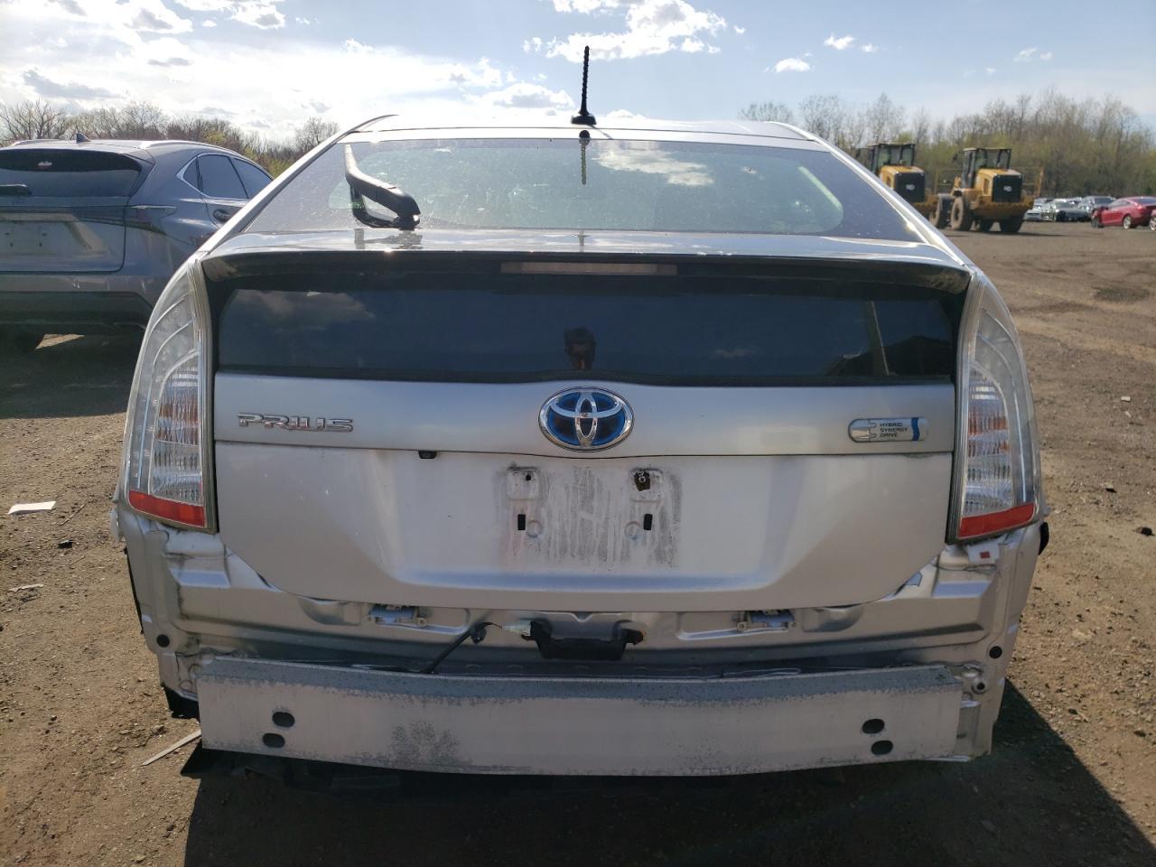 2013 Toyota Prius Plug-In - Фото 6