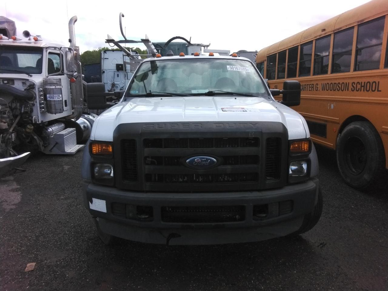 2008 Ford F450 Super Duty - Image 5