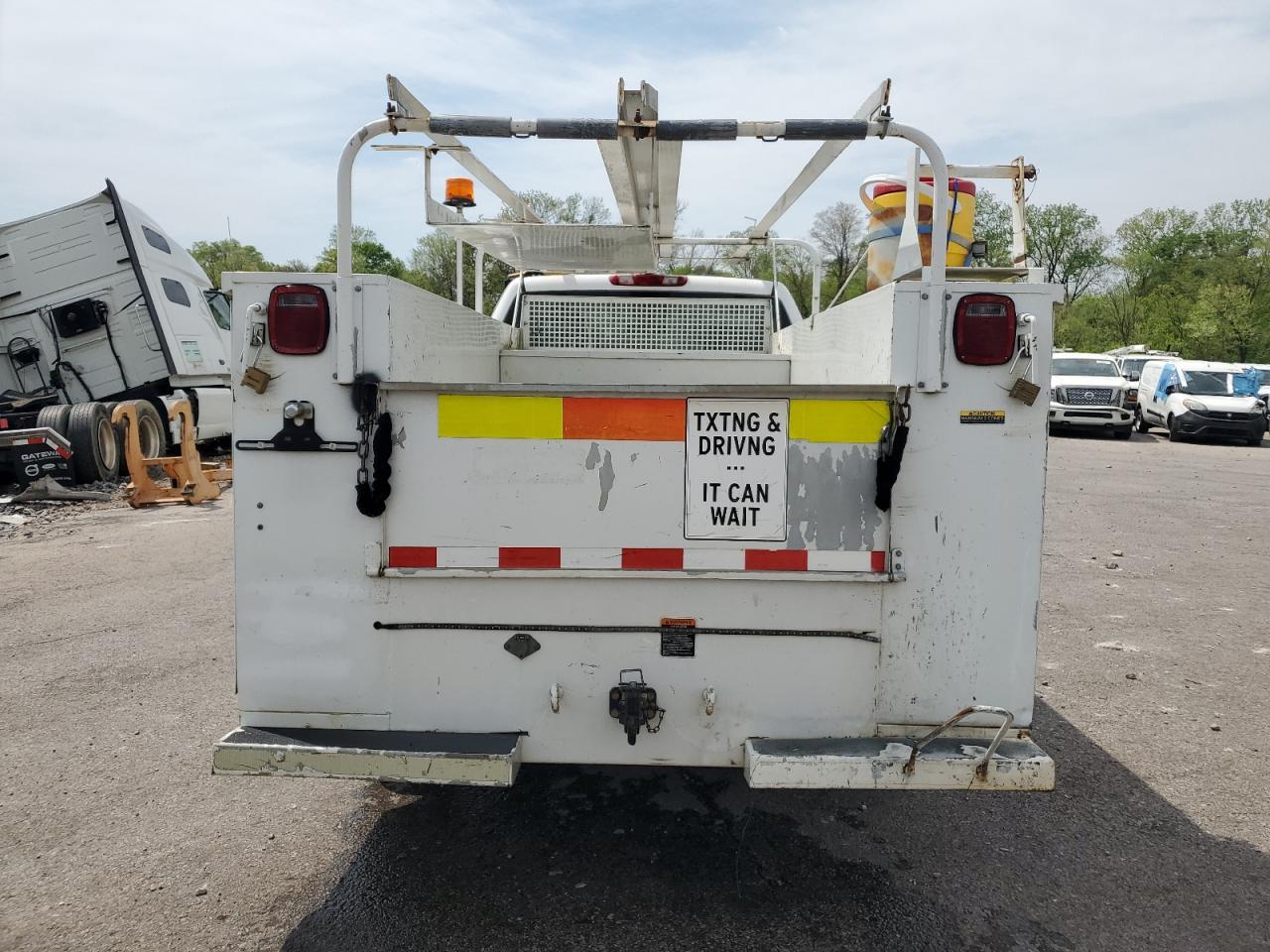 2007 Chevrolet Silverado C2500 Heavy Duty - Фото 6