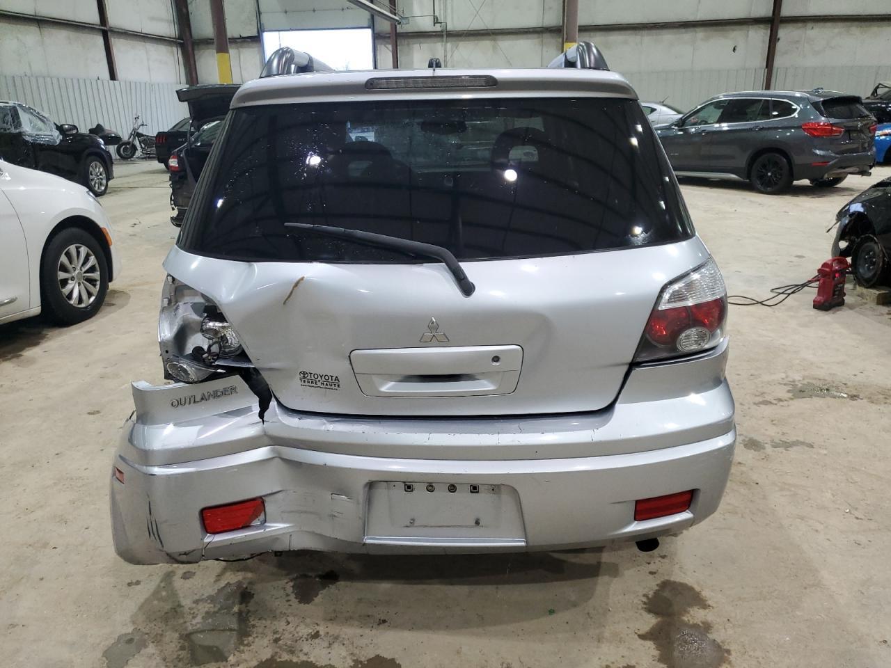 2005 Mitsubishi Outlander Limited - Фото 6