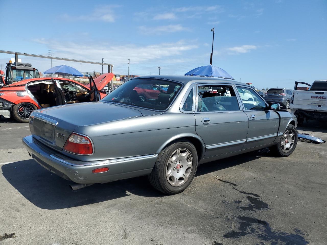 2002 Jaguar Vandenplas - Image 3