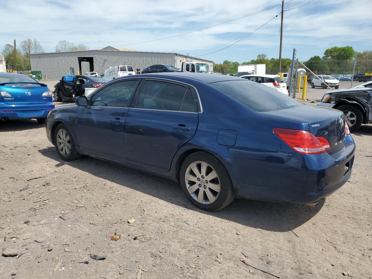 2005 Toyota Avalon Xl - Фото 2