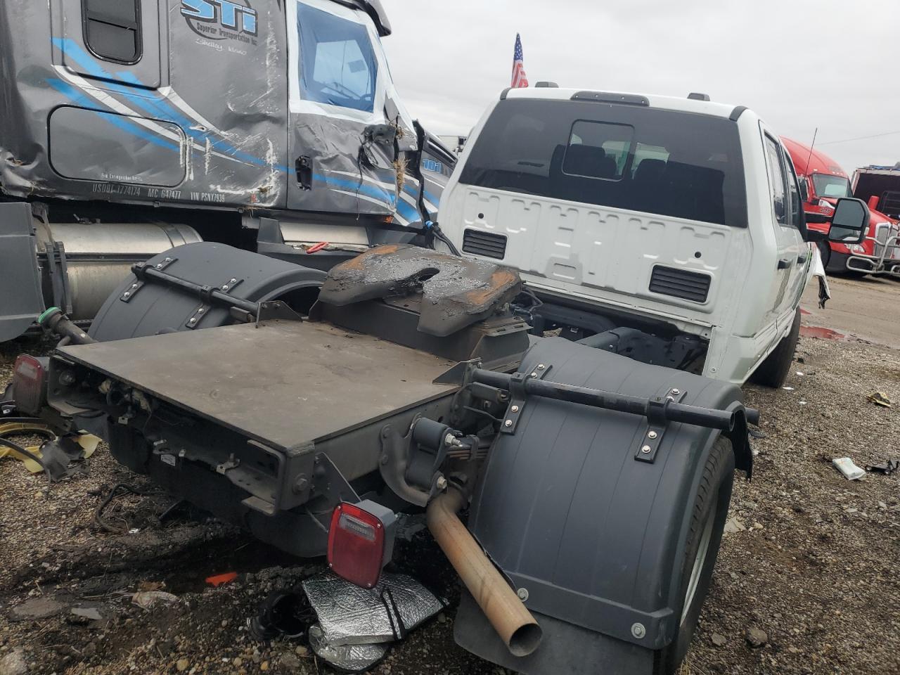 2023 Ford F350 Super Duty - Фото 3