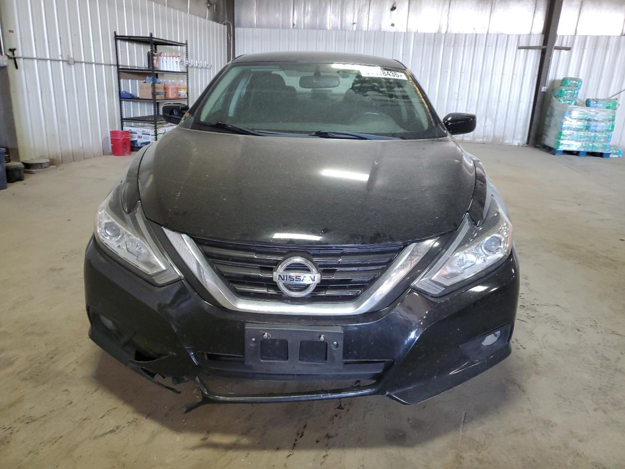 2018 Nissan Altima 2.5 - Image 5