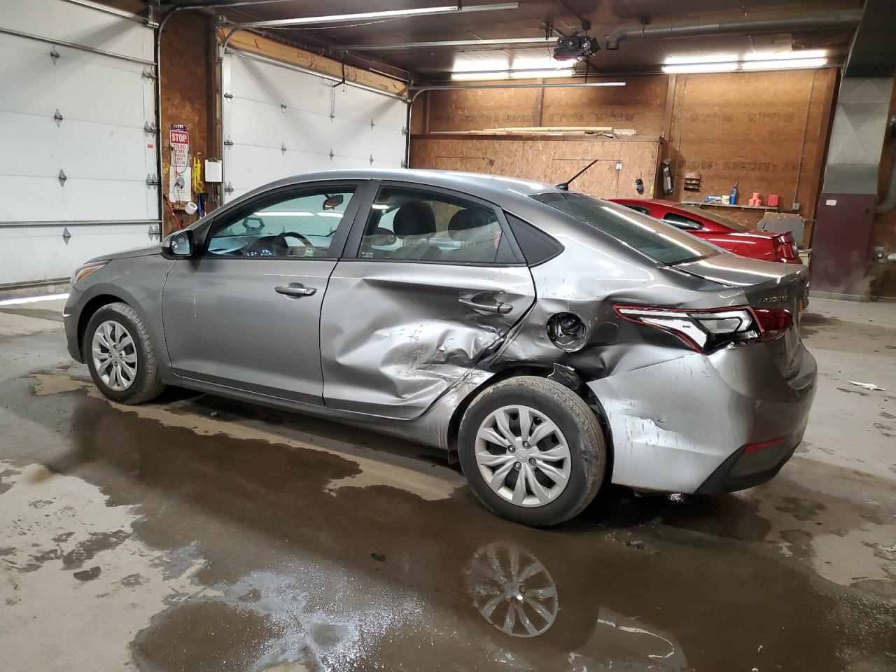 2021 Hyundai Accent Se - Фото 2