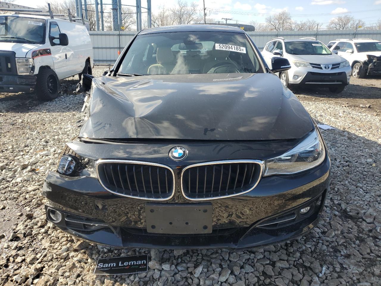 2017 BMW 330 Xigt - Фото 5