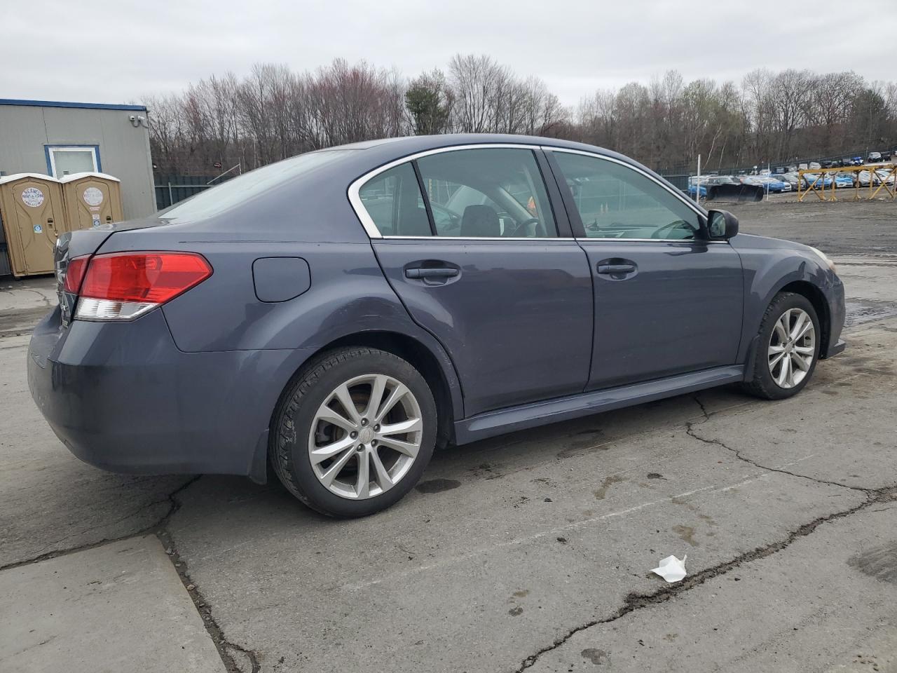 2014 Subaru Legacy 2.5I - Фото 3