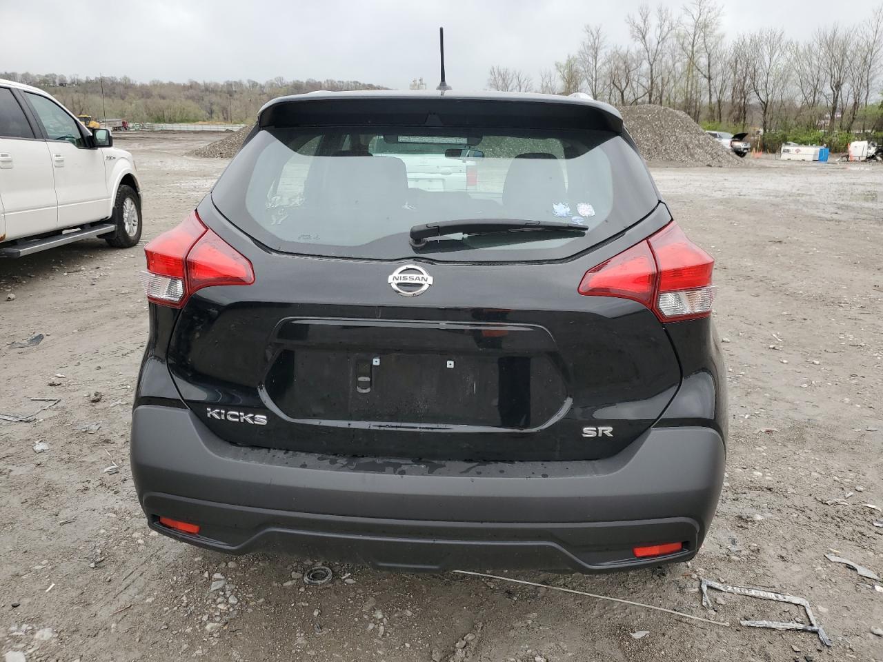 2019 Nissan Kicks S - Image 6