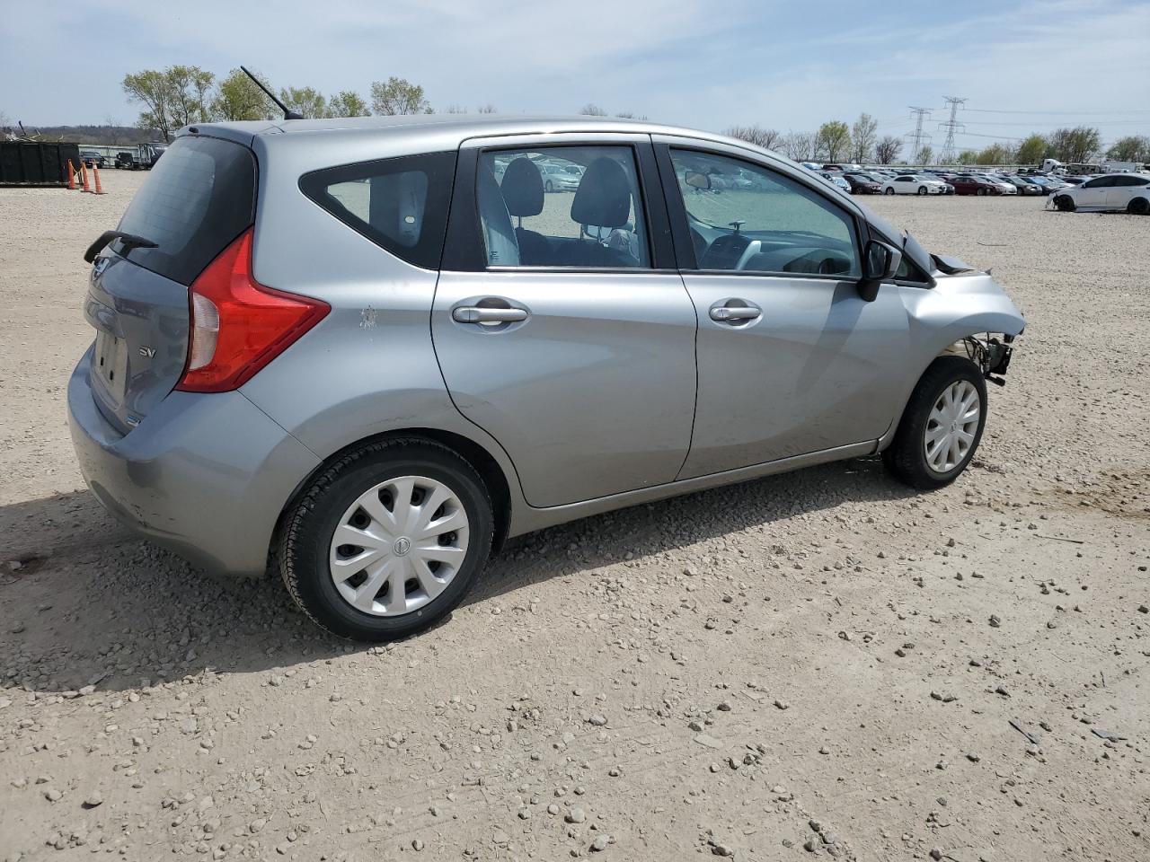 2015 Nissan Versa Note S - Фото 3