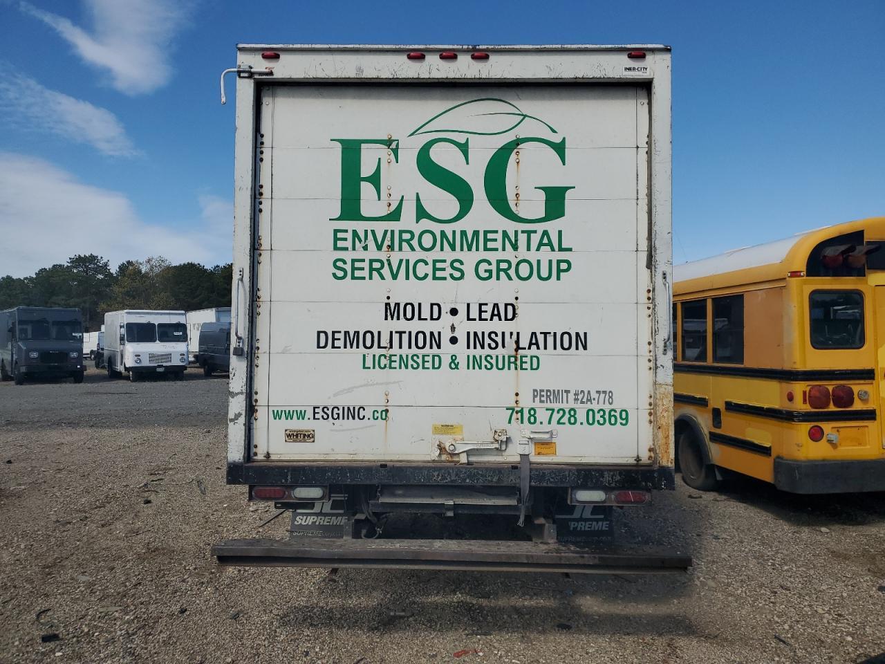 2015 GMC Savana Cutaway G3500 - Image 6