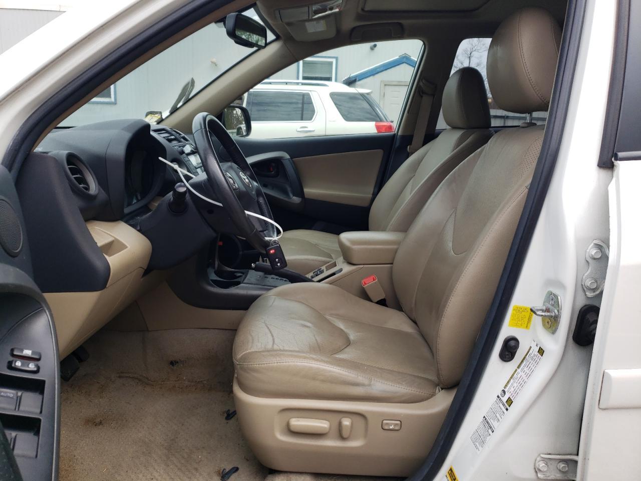 2011 Toyota Rav4 - Image 7