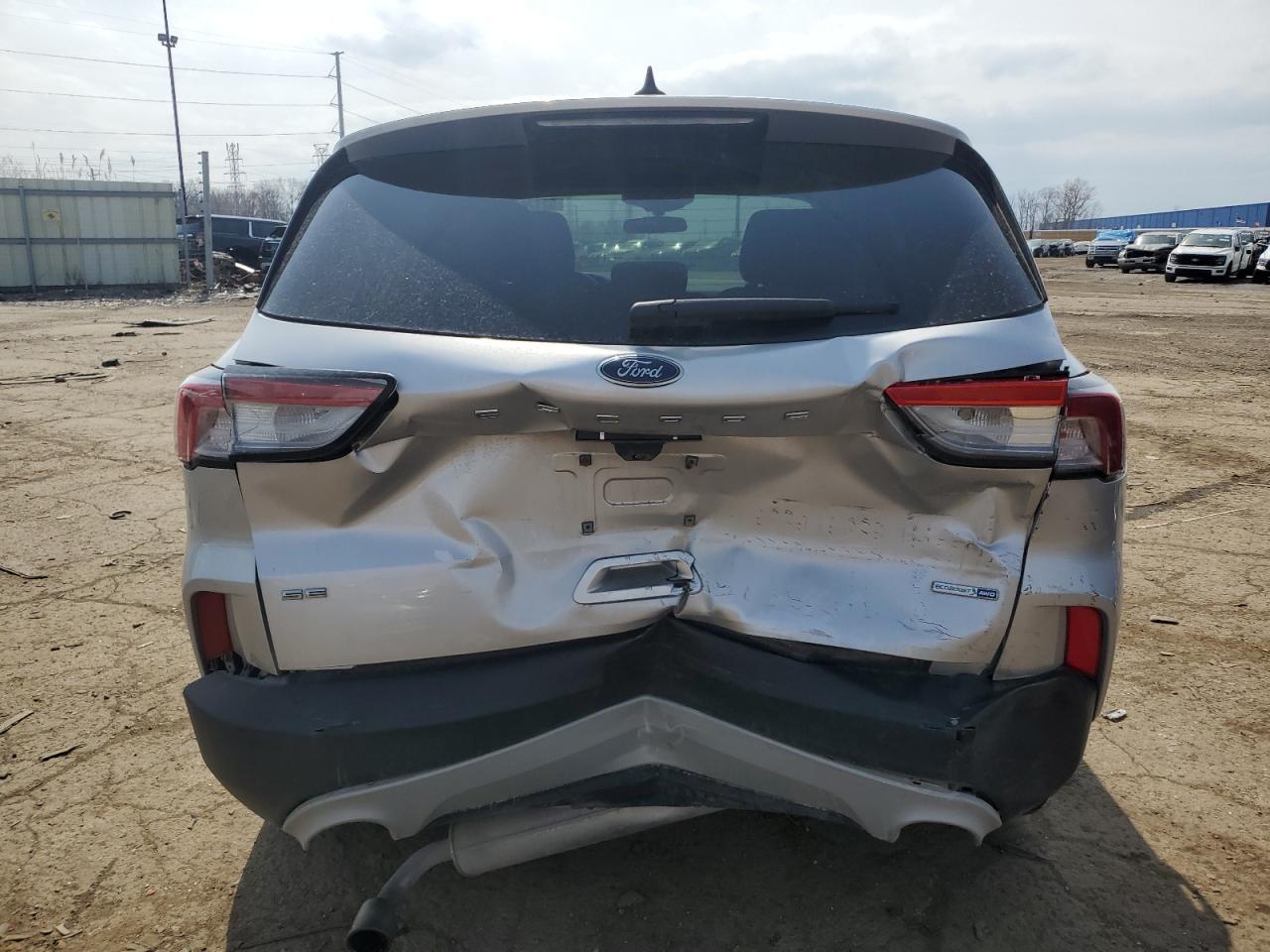 2020 Ford Escape Se - Фото 6