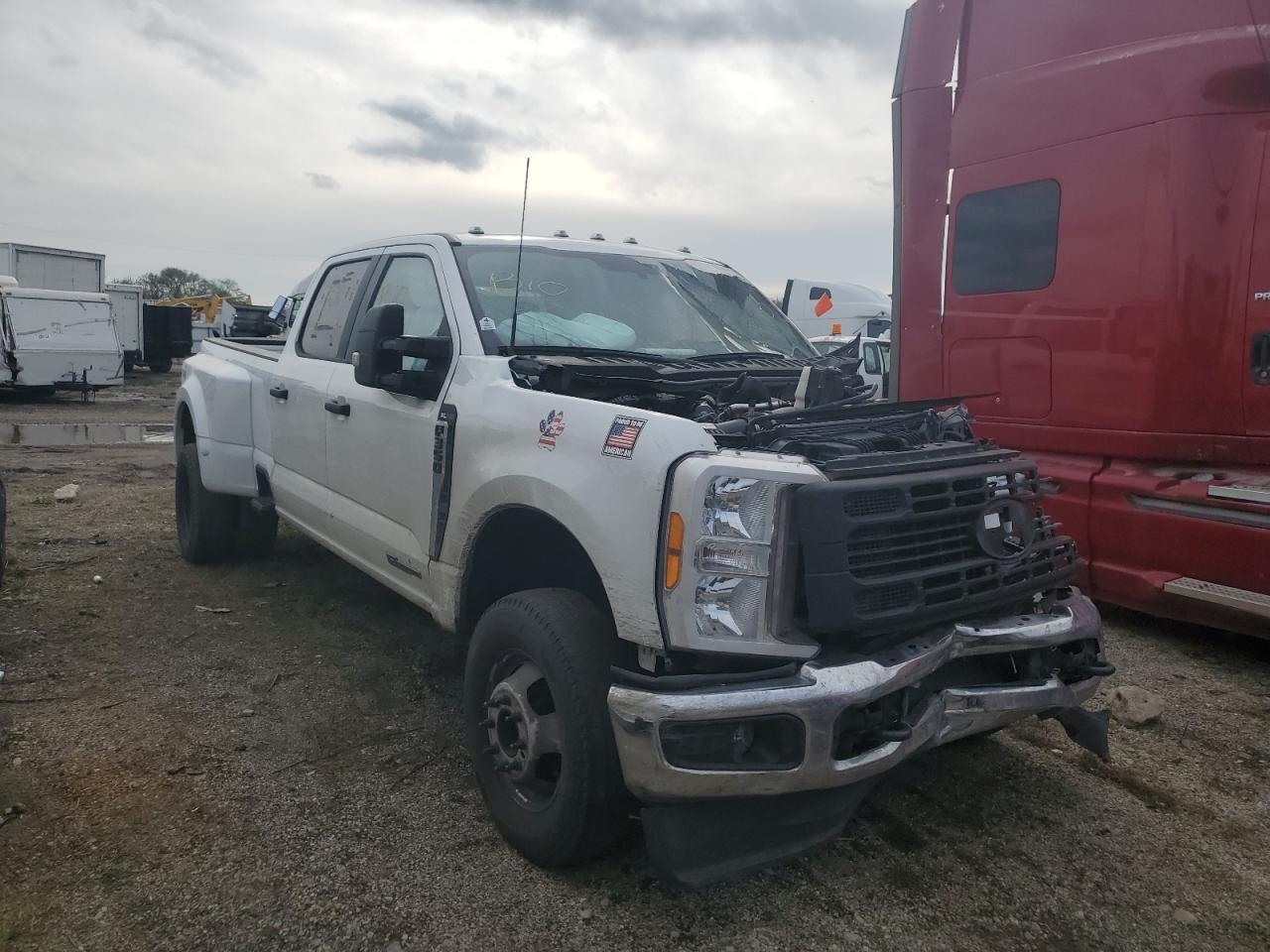 2023 Ford F350 Super Duty - Фото 4