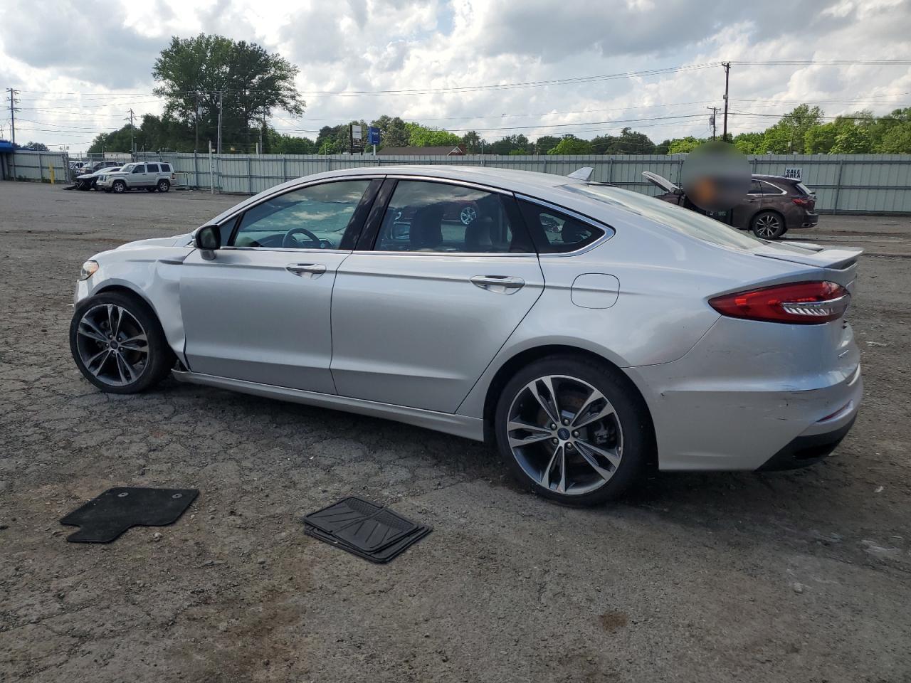 2019 Ford Fusion Titanium - Image 2