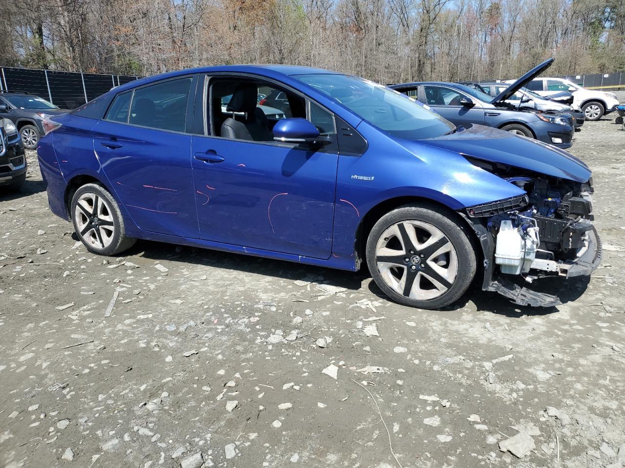 2016 Toyota Prius - Image 4