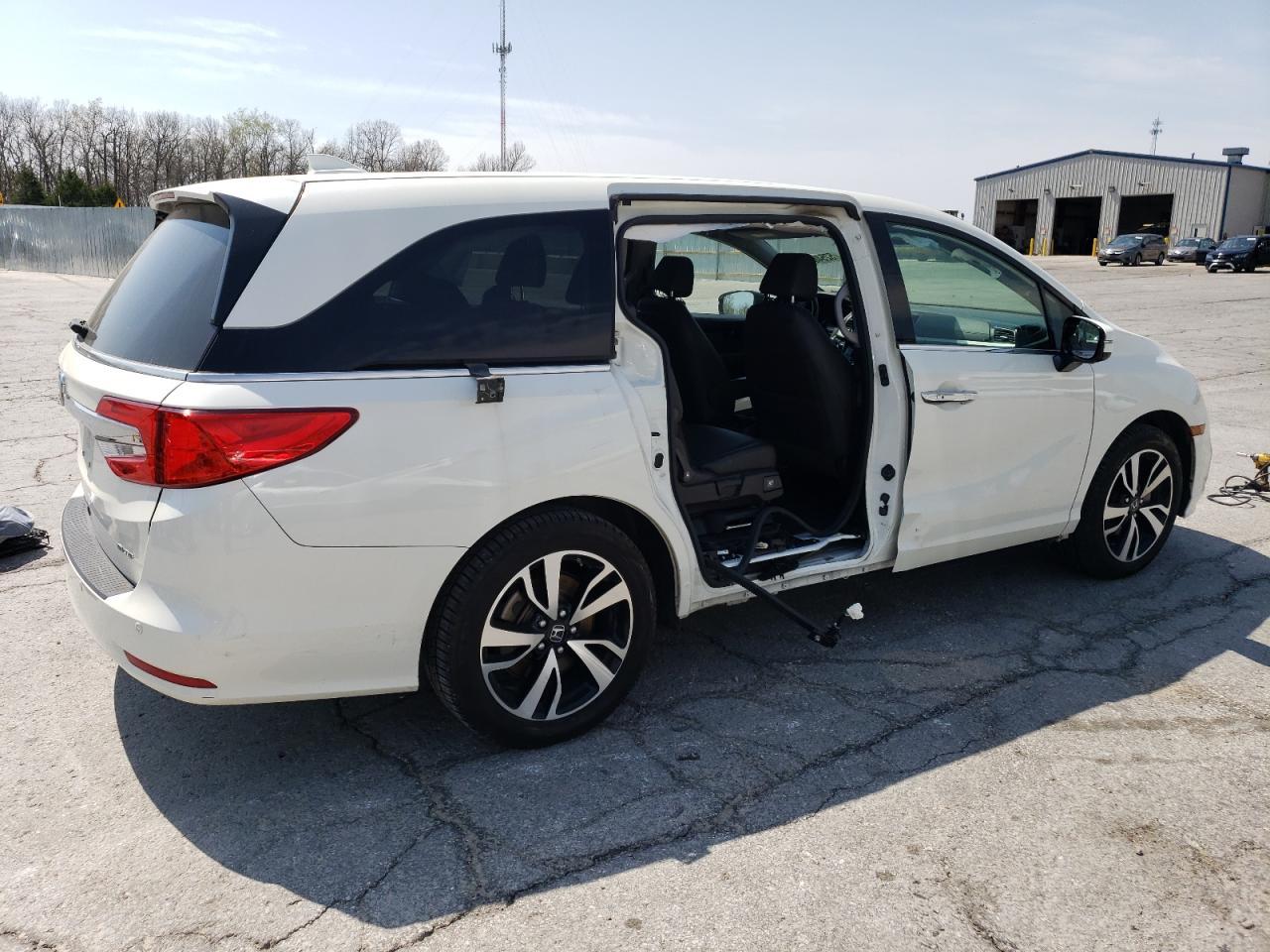 2019 Honda Odyssey Elite - Фото 3
