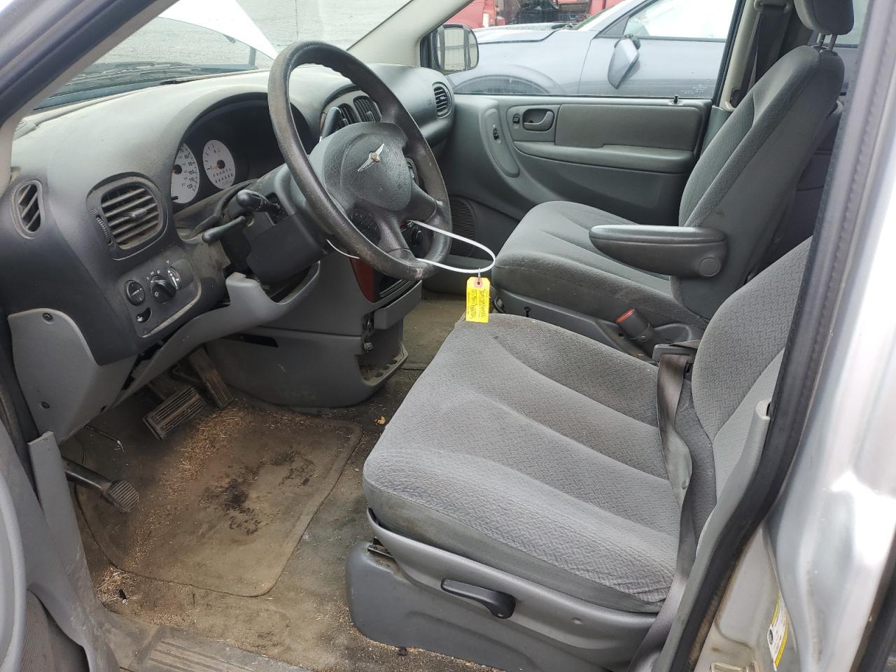 2005 Chrysler Town & Country - Фото 7