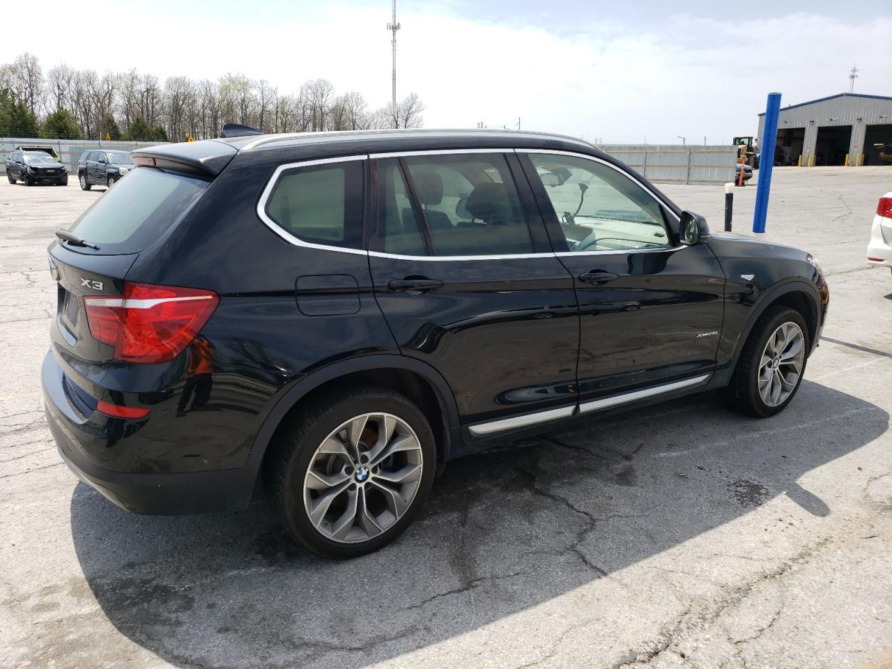 2017 BMW X3 xDrive28I - Фото 3