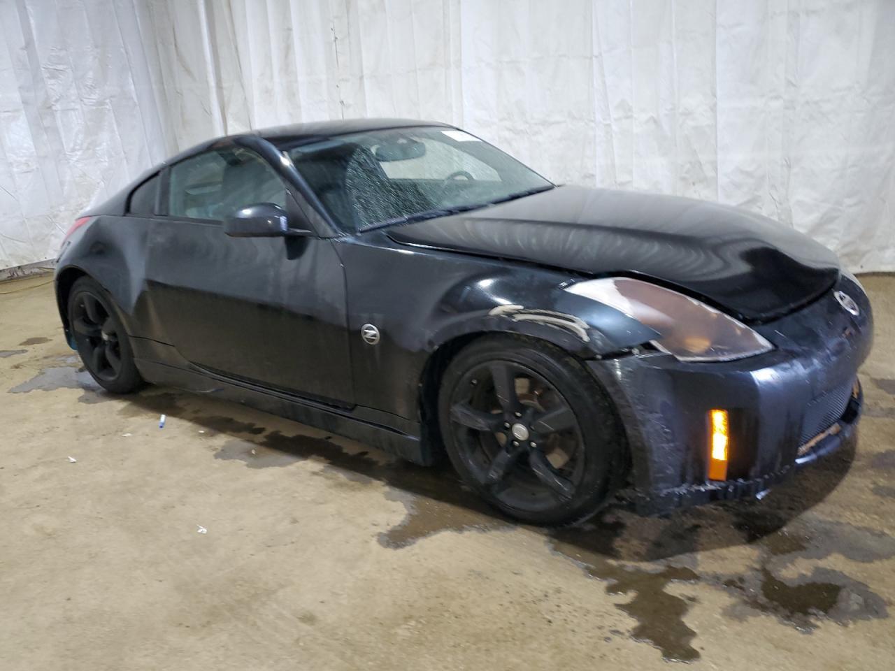 2007 Nissan 350Z Coupe - Image 4