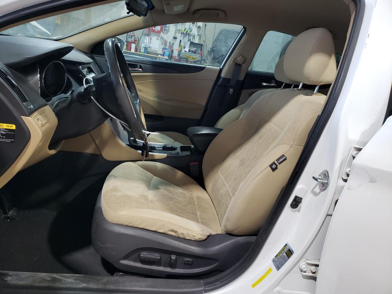 2013 Hyundai Sonata Gls - Image 7