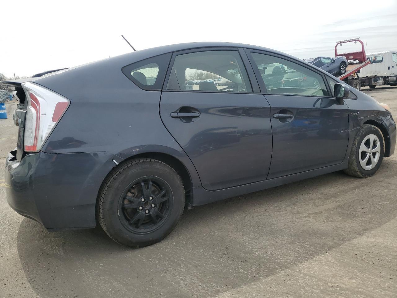 2012 Toyota Prius - Фото 3