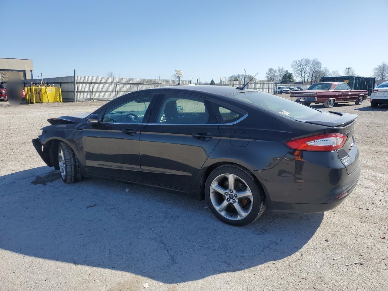 2013 Ford Fusion Se - Фото 2