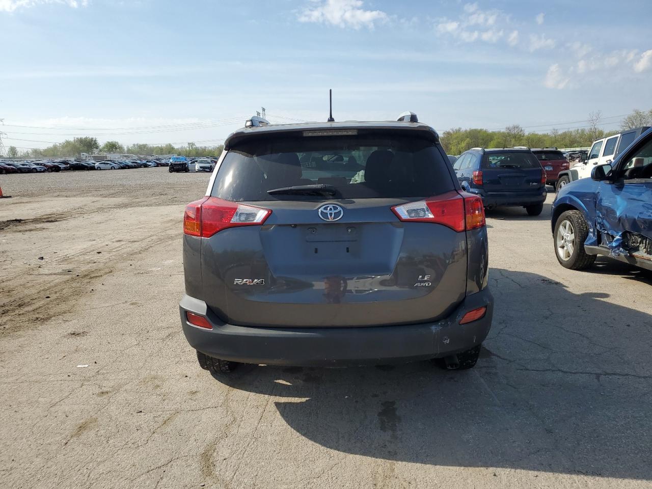 2015 Toyota Rav4 Le - Image 6
