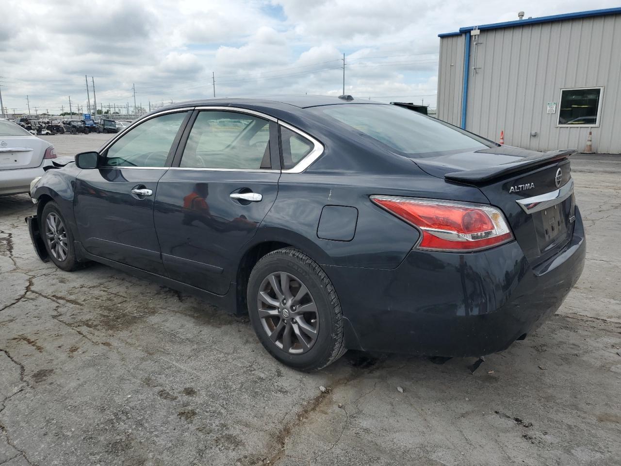 2015 Nissan Altima 2.5 - Image 2