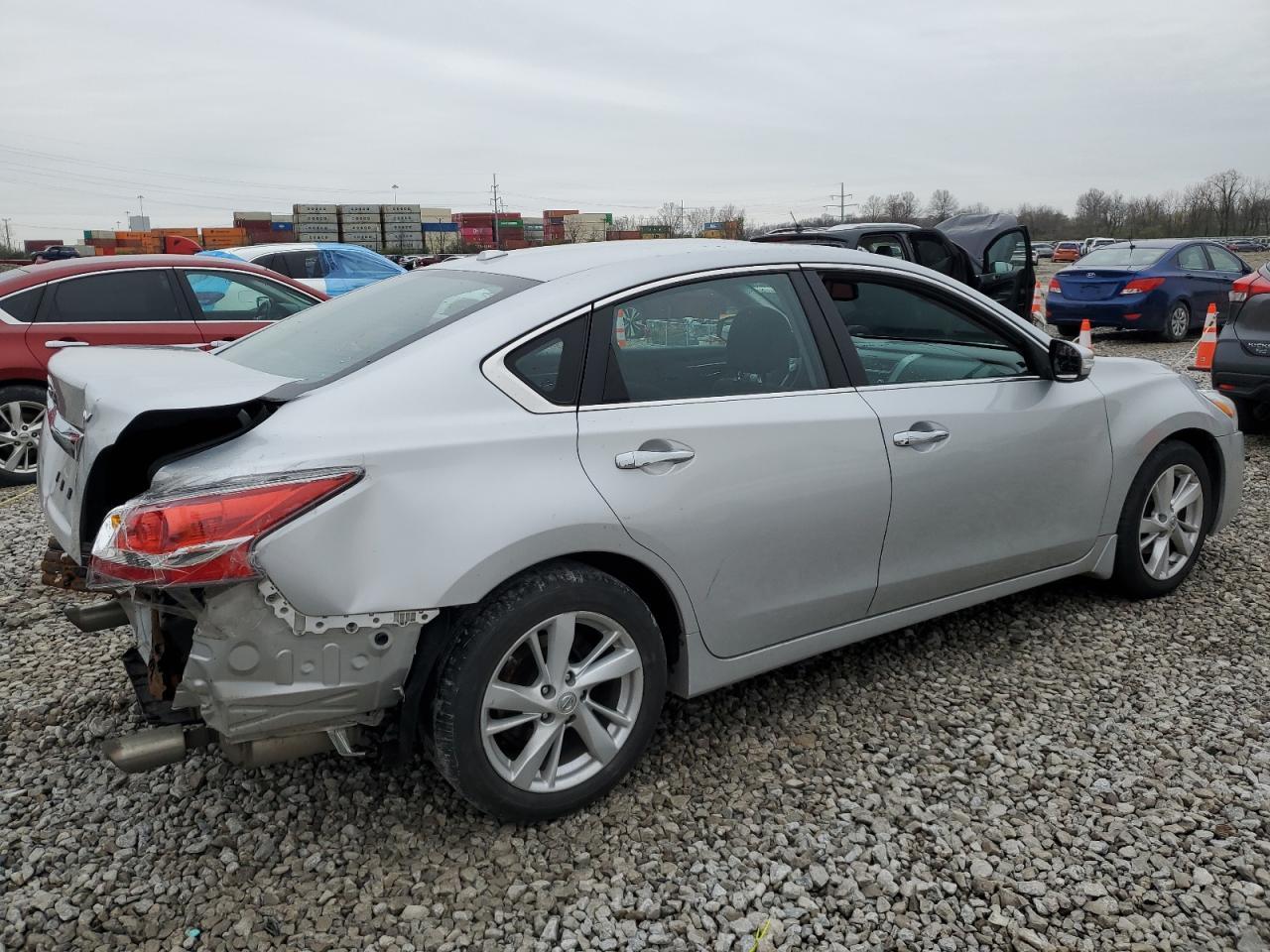 2015 Nissan Altima 2.5 - Image 3