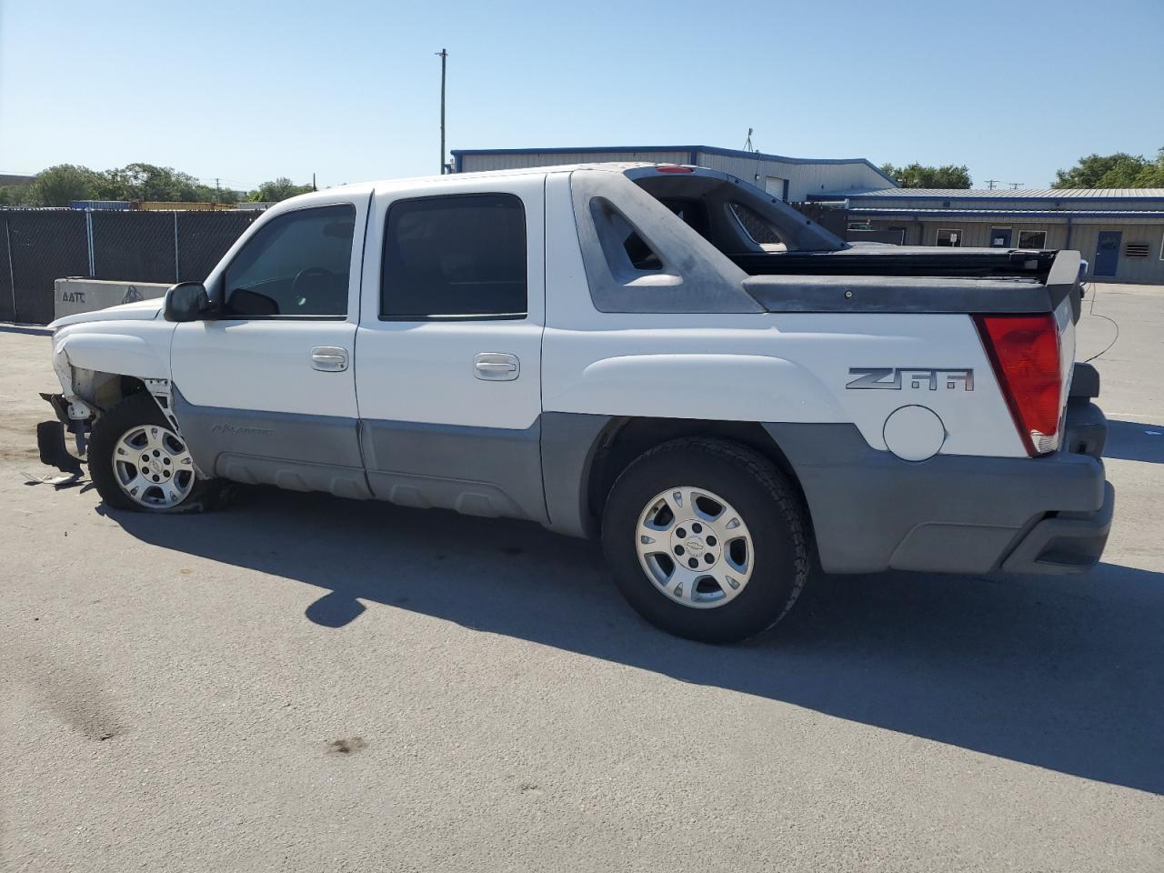 2002 Chevrolet Avalanche C1500 - Фото 2