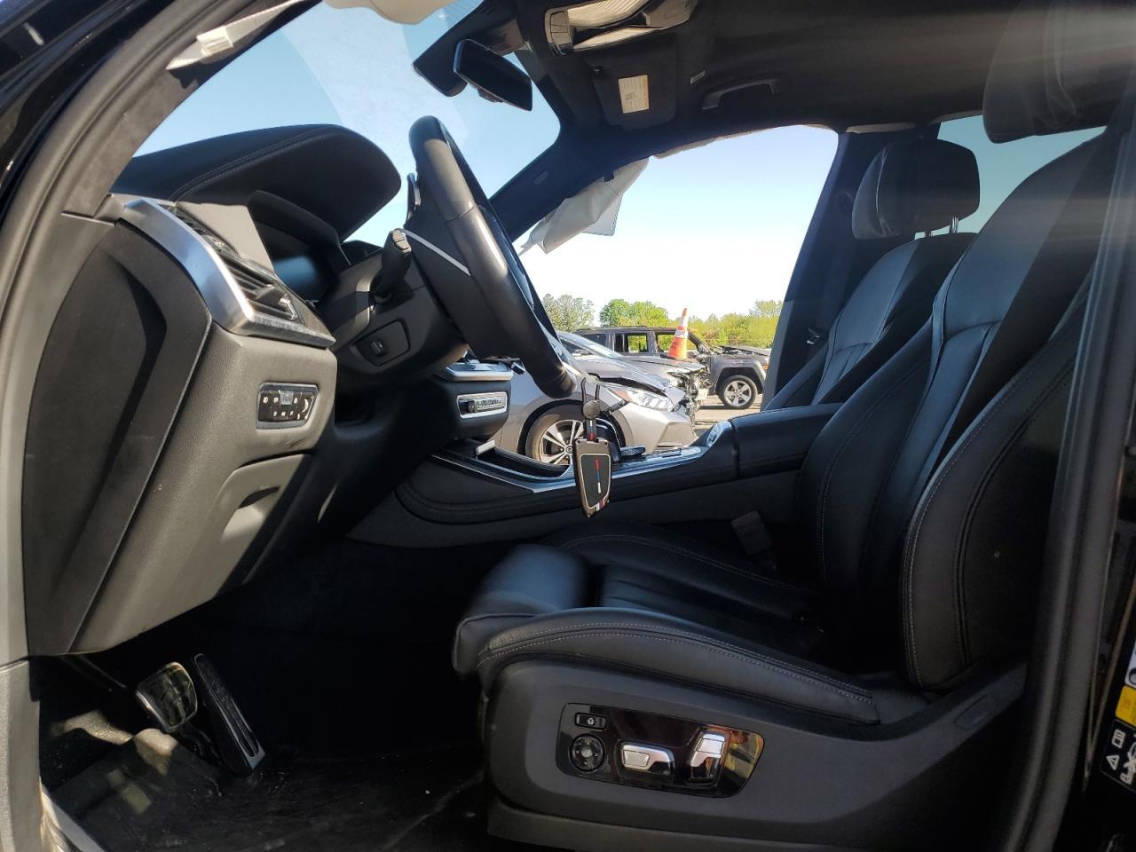 2022 BMW X7 xDrive40I - Фото 7