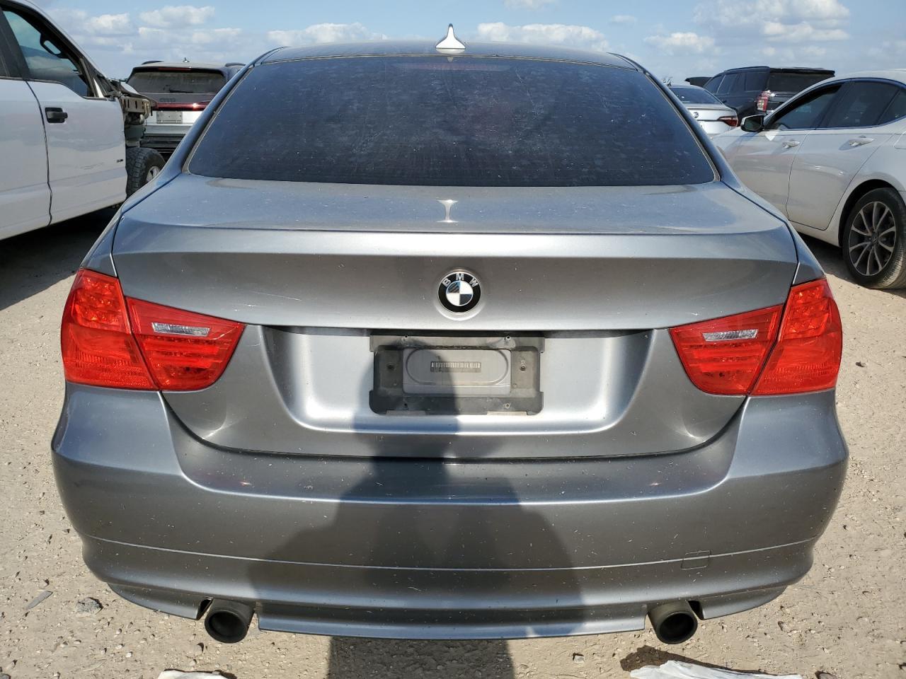 2011 BMW 335 I - Фото 6